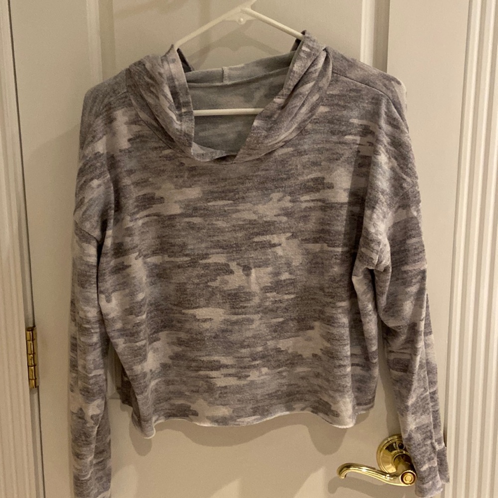 Onzie x Rumble boxing long sleeve camo crop hoodie